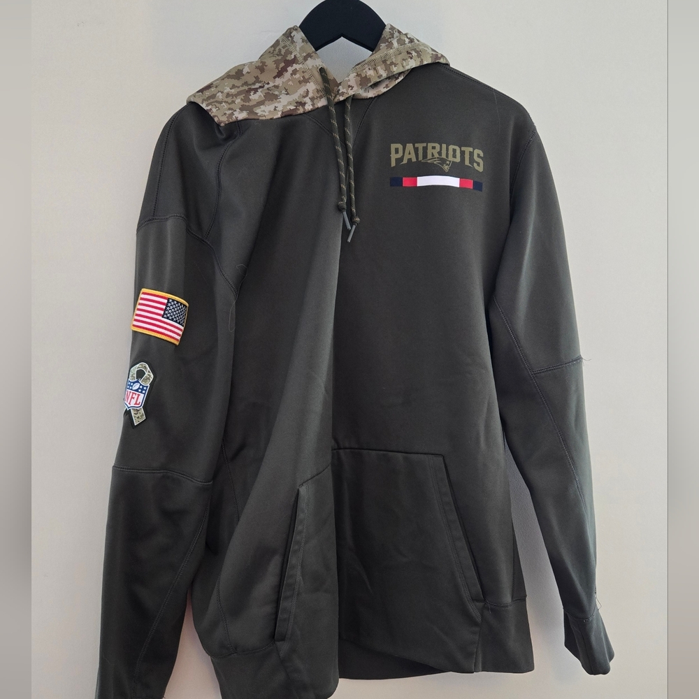 Nike Salute To Service Sweatshirt Patriots
